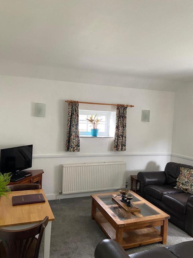 The Granary At Bissick Old Mill Apartment Truro Luaran gambar